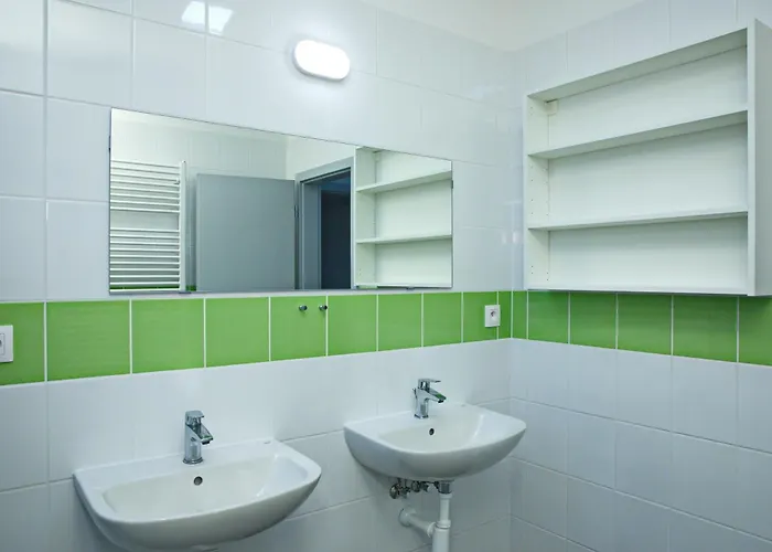 Хостел Optimum Devinska *